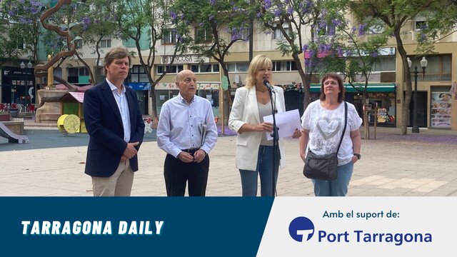 montse adan lluis colet final campanya bons comerç plaça verdaguer